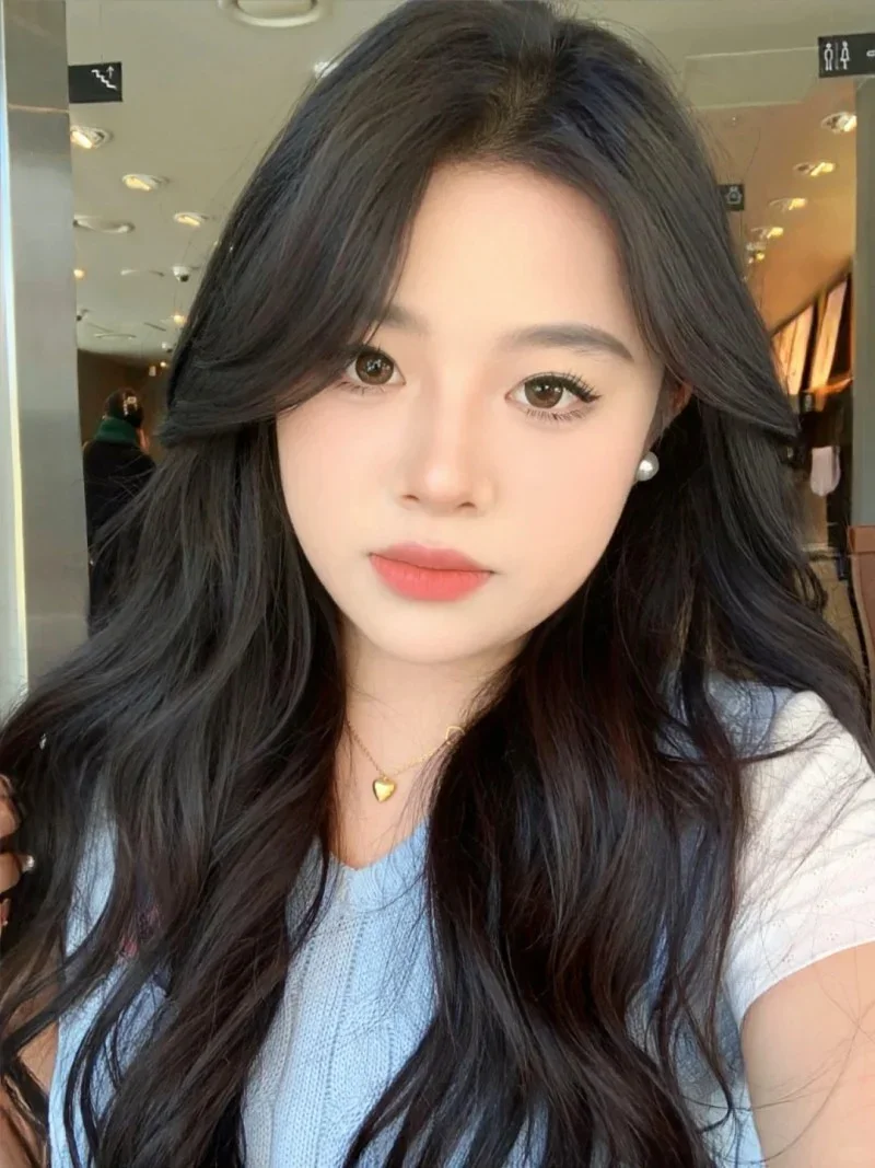 mặt tròn để tóc gì