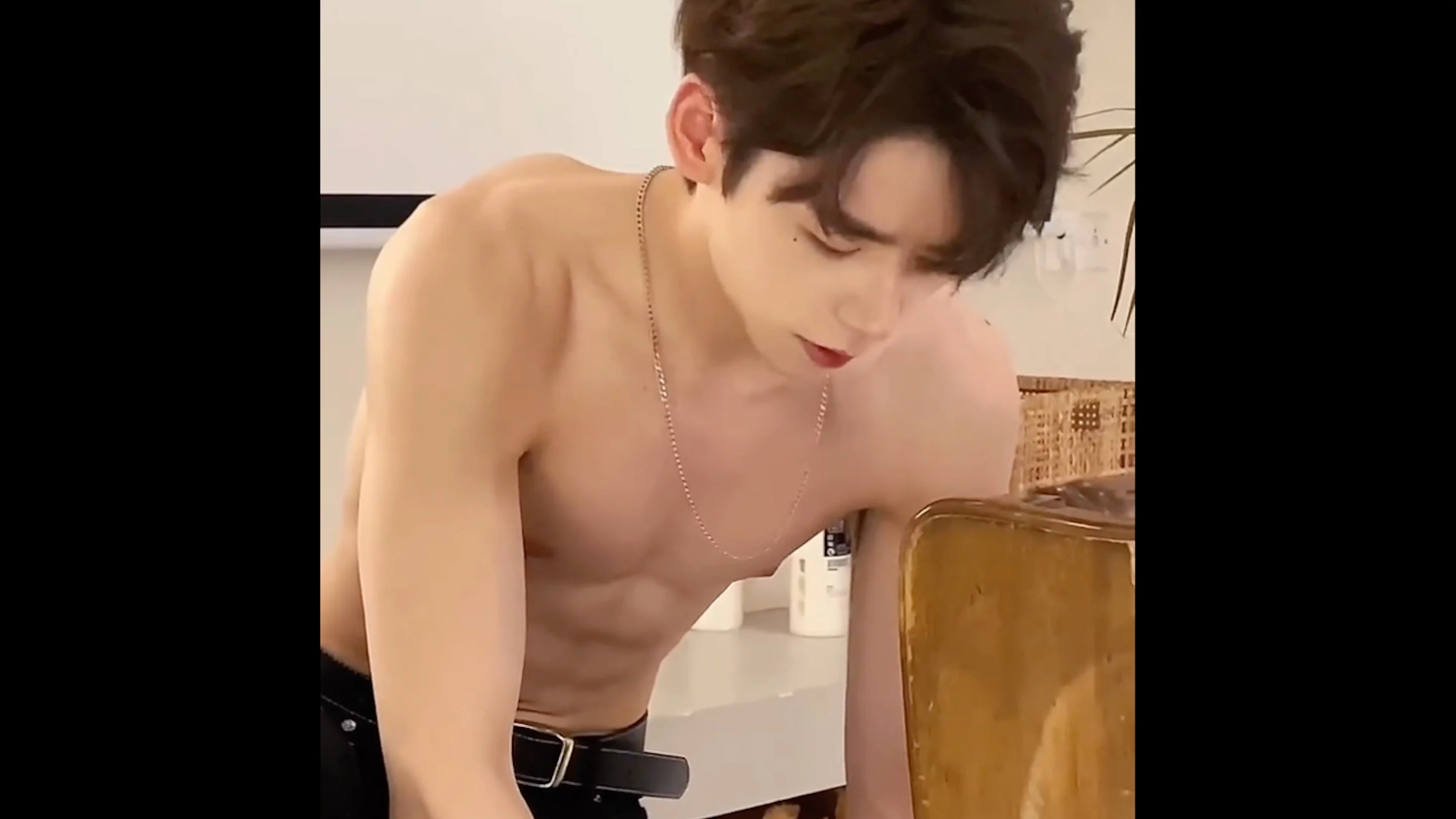 Trai đẹp 6 múi đổ bộ vào tim ai #traiđẹp #hotboy #sáumúi #namthần - BiliBili