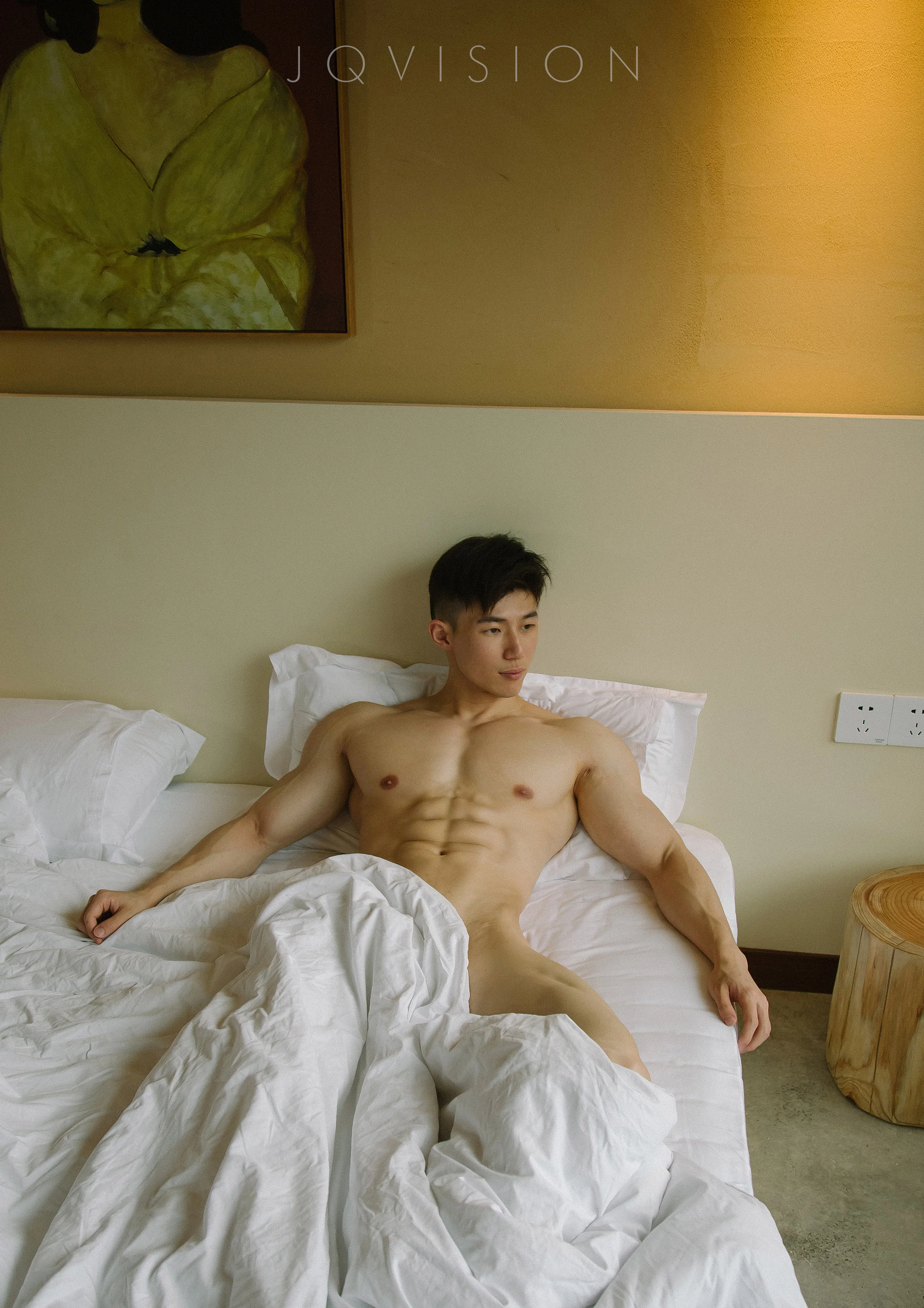 Mẫu sex sáu múi thứ 87