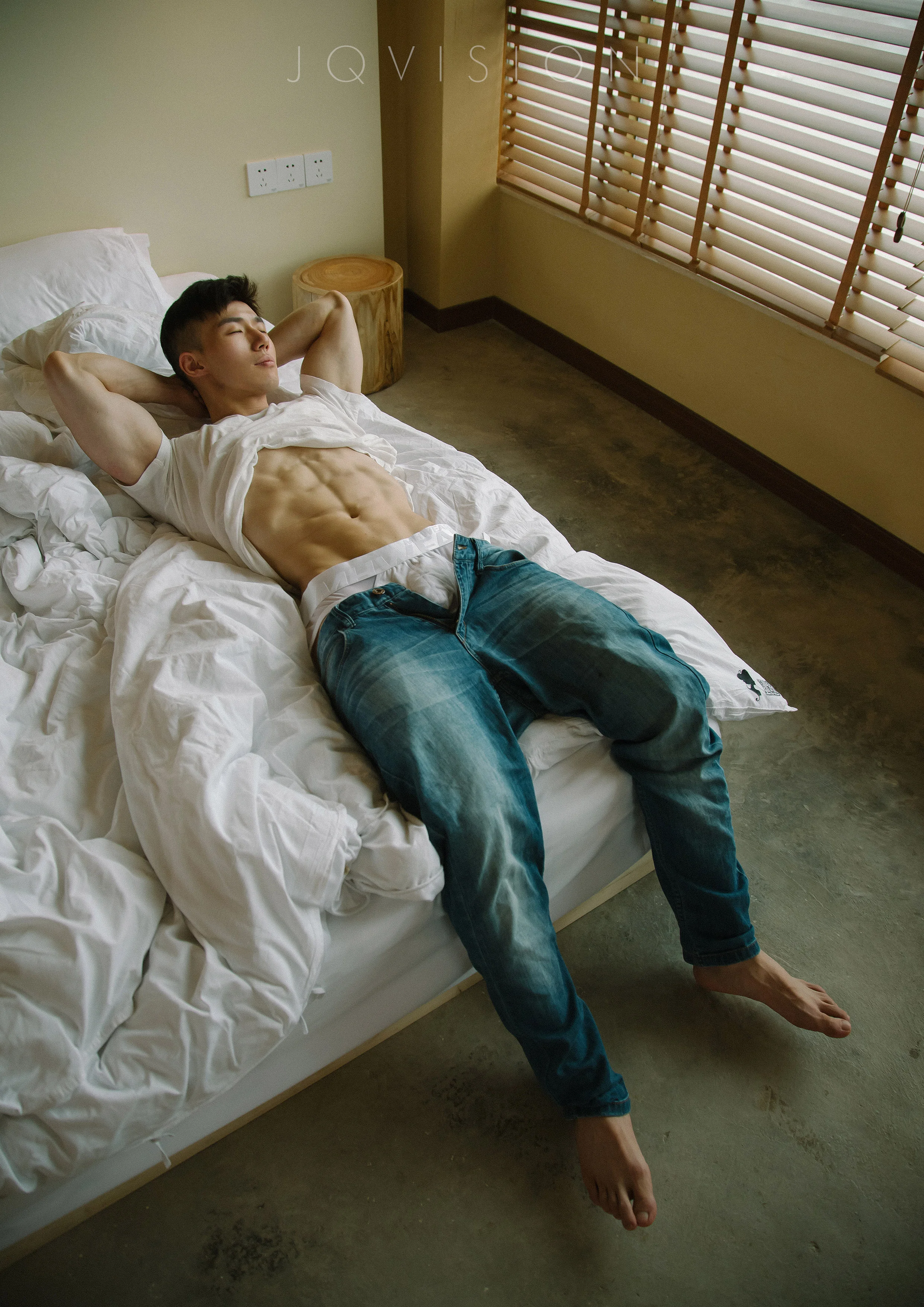 Hình 84 trong bộ sưu tập sex sáu múi