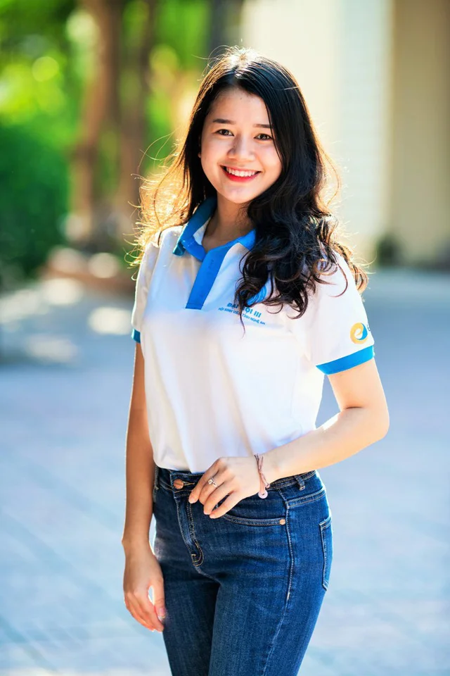 Ngắm 16 nữ sinh xinh đẹp của cuộc thi Hoa khôi sinh viên Nghệ An 2018